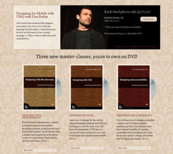 Besucher, die Safari oder Chrome nutzen, überrascht die Website „For A Beautiful Web“ mit schick animierten DVDs. Besucher, die Safari oder Chrome nutzen, überrascht die Website „For A Beautiful Web“ mit schick animierten DVDs.
