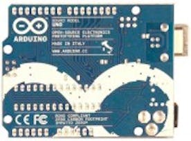Interessierte können Arduino auch auf Meta-Ebene hacken, da sowohl Hardware-Designs als auch Software frei verfügbar sind. Interessierte können Arduino auch auf Meta-Ebene hacken, da sowohl Hardware-Designs als auch Software frei verfügbar sind.