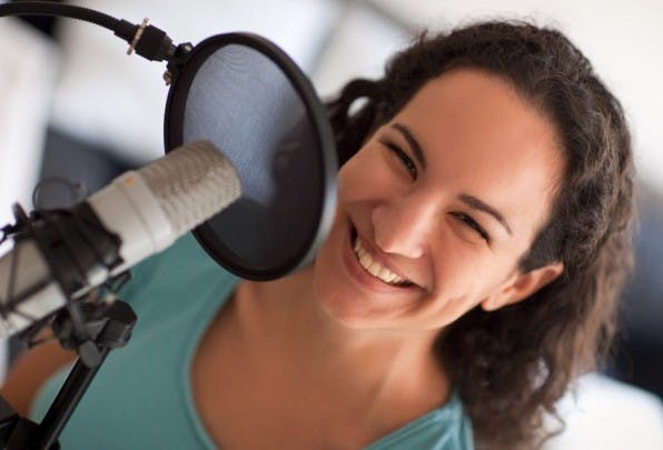 Annik Rubens ist Podcasterin der ersten Stunde. Sie findet „Nische“ super, weil es eben für jeden eine Nische gebe, sowohl für die Macher als auch für die Hörer. (Foto: Mathias Vietmeier)