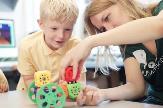 Spielzeug für Nerds: 8 Gadgets, die das Nerd-Herz höher schlagen lassen