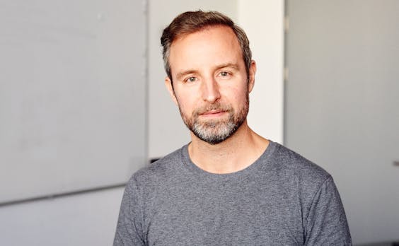 „Neue und alte Arbeitswelt gehen nicht zusammen!“ – New-Work-Experte Markus Albers