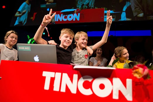 Auf dieser Digitalkonferenz ist Eltern der Zutritt verboten
