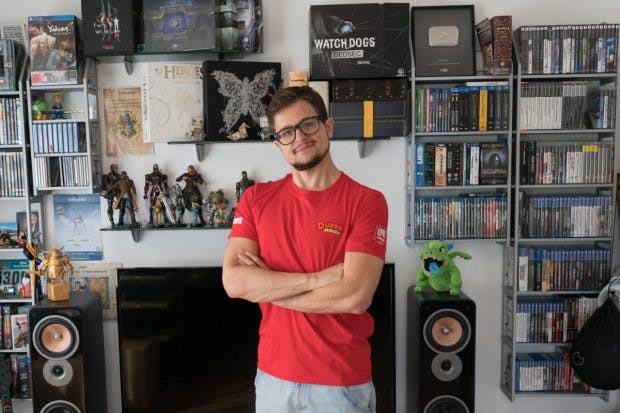 Der Youtuber Stanislav (links) kündigte seinen Job als Systemadmin – und verdient sein Geld jetzt mit Videos zu Fortnite. Das Spiel sei für ihn als Youtuber ein Geschenk: „Die Ideen kommen von allein“, sagt er. (Foto: Stanplay)