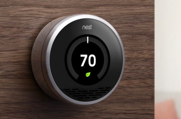 Das "Nest"-Thermostat stellt sich auf die Gewohnheiten seines Nutzers ein. (Foto: Nest)