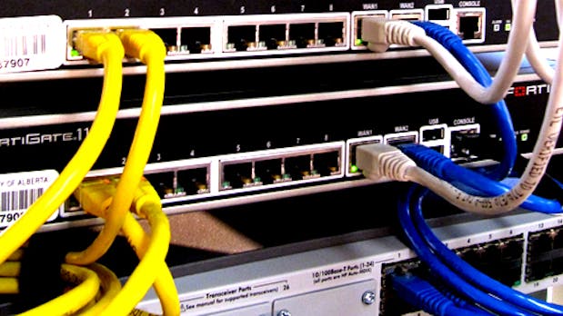 Apache Hadoop: Verteilt mit großen Datenmengen arbeiten wie Yahoo oder Facebook