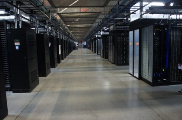 Auf beiden Seiten stehen die Facebook-Server. Quelle: GigaOm