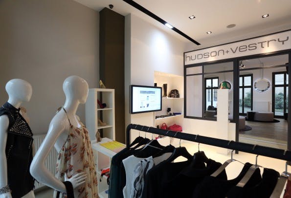 Im neuen Pop-Up-Store geht es neben QR-Code-Shopping auch um andere neue Möglichkeiten für Händler und Kunden.