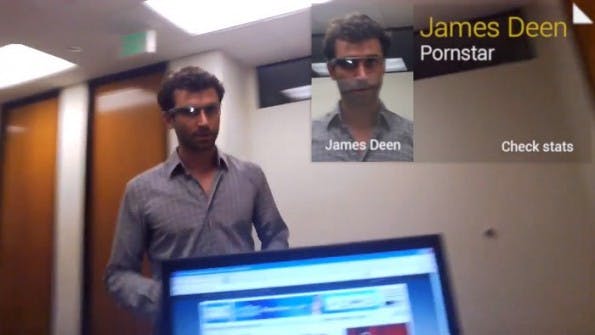 Google-Glass-Porno: Gesichtserkennung duldet Google derzeit nicht in Glass-Apps. (Bild: MiKandi/YouTube)