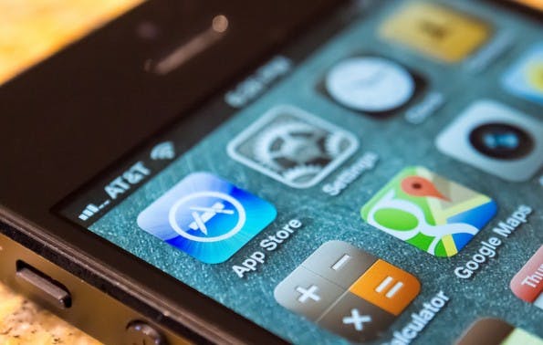 Apple: Das Ranking der Apps bezieht jetzt auch Nutzerbewertungen mit ein. (Bild: Robert S. Donovan / Flickr Lizenz: CC BY 2.0)