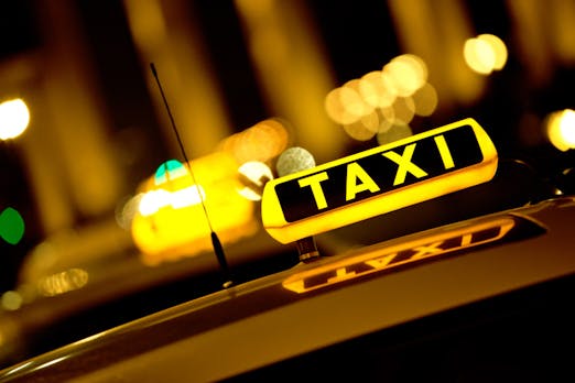 Europäische Taxizentralen schmieden Pakt gegen Uber und MyTaxi