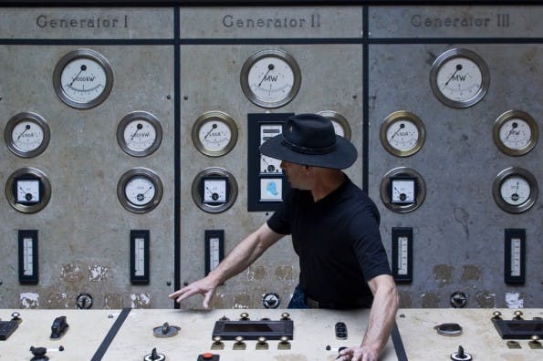Social-Media-Manager bilden häufig die Speerspitze der digitalen Unternehmenskommunikation, doch sind deswegen gleich Revolutionäre? (Foto: Nordreisender, photocase.com)