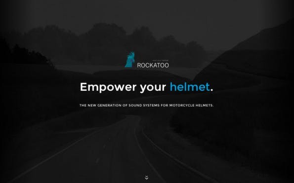 Rockatoo tüftelt an einem Motorradhelm, der neben dem Schutz auch ein komfortables Soundsystem liefern soll. (Screenshot: Rockatoo)
