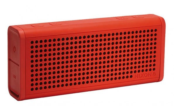 The Blaster von Nixon ist ein Bluetooth-Speaker, der sich besonders an Outdoor-Fans richtet. (Bild: Nixon).
