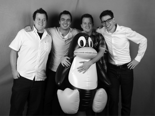 Das vierköpfige Team von Codeatelier: Mit „Homee“ will das Stuttgarter Startup die vielen Smart-Home-Lösungen auf dem Markt miteinander verbinden. (Foto: Codeatelier)