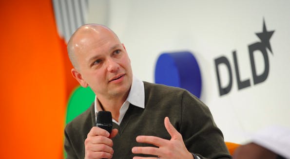 iPod-Erfinder und Nest-Gründer Tony Fadell macht deutlich, dass ohne einen starken Partner wie Google eine internationale Skalierung der Nest-Produkte nur schwer möglich wäre (Foto: DLD)