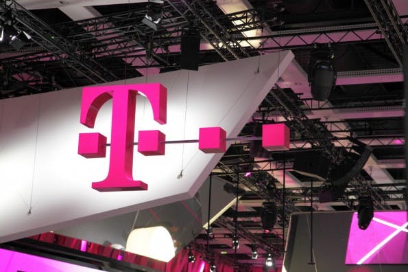 Die Deutsche Telekom schließt ihren digitalen Softwarevertrieb großflächig. Jetzt stehen Musicload und Gamesload zum Verkauf. (Foto CC – wikimedia by Bin im Garten)