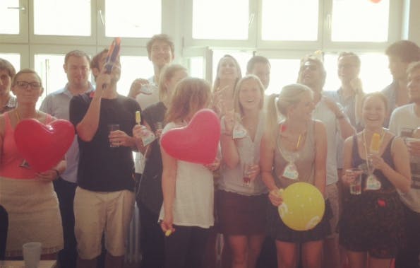 Ein fast alltägliches Startup: Das Team des Online-Sexshops Amorelie. (Foto: amorelie.de)