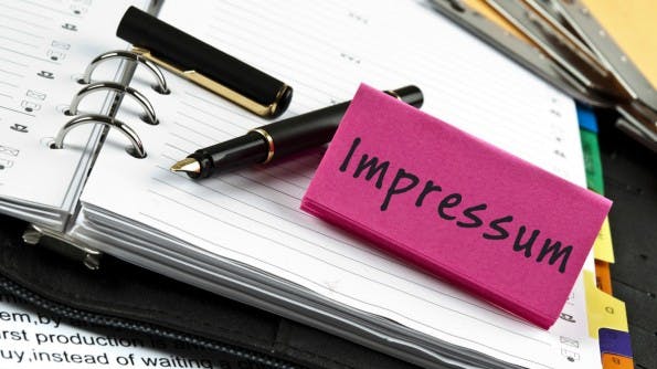 Die Impressumspflicht: Lästig, aber nicht so schlimm wenn du weißt was zu tun ist. © fuzzbones - Fotolia.com