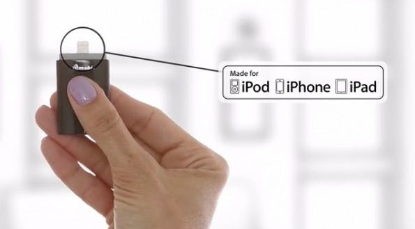 Das externe Speichermedium iStick für iPhone und iPad soll im August ausgeliefert werden. (Bild: Hyper)