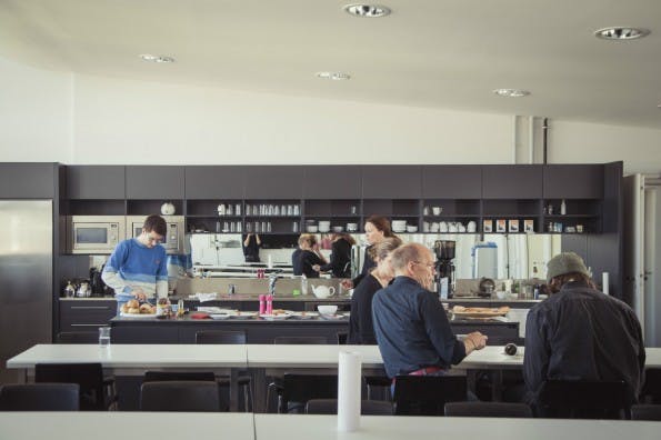 Die vom deutschen Typographie-Papst Erik Spiekermann gegründete Agentur sitzt in Berlin, Amsterdam und San Francisco. (Foto: Edenspiekermann/Claudia Burger)