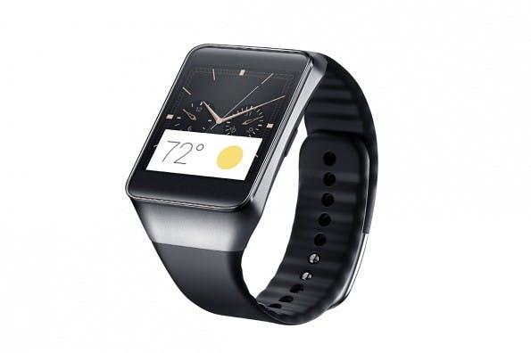 Die Samsung Gear Live ähnelt den bisherigen Samsung-Gear-Modellen, verzichtet aber auf die Kamera und den Home-Button. (Quelle: Samsung)