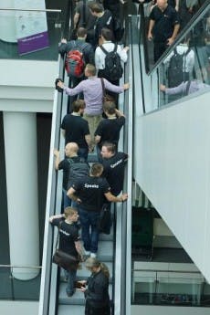 Besucher der Developer Week auf dem Weg zur Abschluss-Keynote. (Foto: Developer Week)