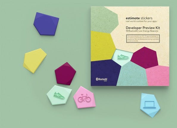 Estimote Sticker: Winzige Beacon für jede Oberfläche. (Foto: Estimote)