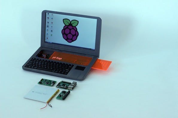 Pi-Top: Über die Öffnung kommt ihr direkt an die Hardware heran. (Foto: Pi-Top)
