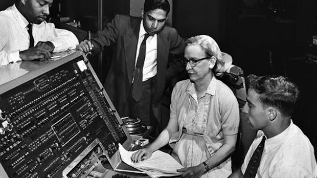 Senior Programmer händeringend gesucht – für 60 Jahre alte Programmiersprache