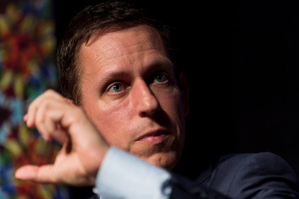 Star-Investor Peter Thiel gehört zu den berühmtesten Tech-Köpfen des Silicon Valley. (Foto: Fortune Live Media, via flickr, Lizenz CC BY-ND 2.0)