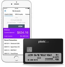 Plastc bringt eine High-Tech-Kreditkarte mit E-Ink-Display. (Foto: Plastc)