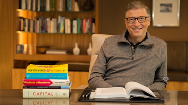 Wer die Welt besser verstehen will, sollte diese 2 Bücher lesen – sagt Bill Gates