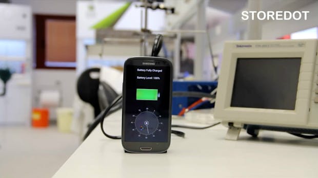 StoreDot demonstriert sein Ladegerät: Zum vollen Smartphone-Akku in zwei Minuten