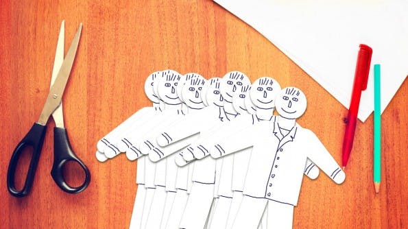 Vorsicht, vor „Duplicate Content“. (Foto: <a href="http://www.shutterstock.com/pic-227571610/stock-photo-many-paper-male-characters-of-office-staff.html">Shutterstock</a>)