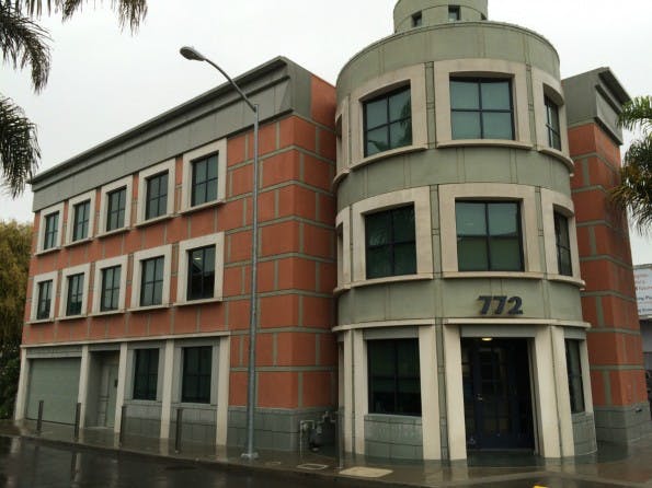Von außen eher unscheinbar, entsteht hier – im Headquarter von Mesosphere – das Betriebssystem für die Cloud-Ära. (Foto: t3n)