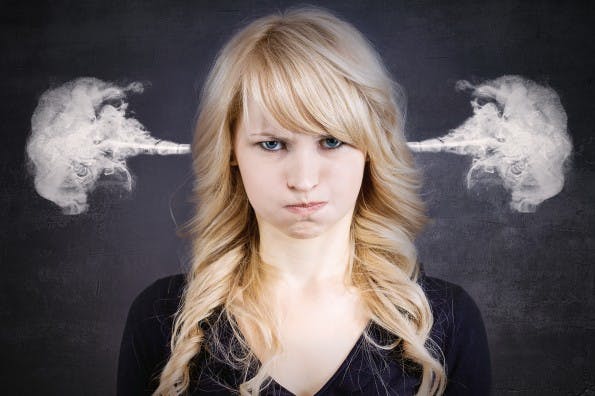 Immer nur Absagen? Antwortschreiben zeigen, dass ihr selbstbewusst mit der Absage umgeht. (Bild: Shutterstock / PathDoc)