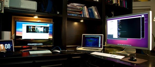Wer mehrere Monitore in Serie schalten will, sollte auch auf die Anschlussmöglichkeiten achten. (Foto: flickr / Travis Isaacs)