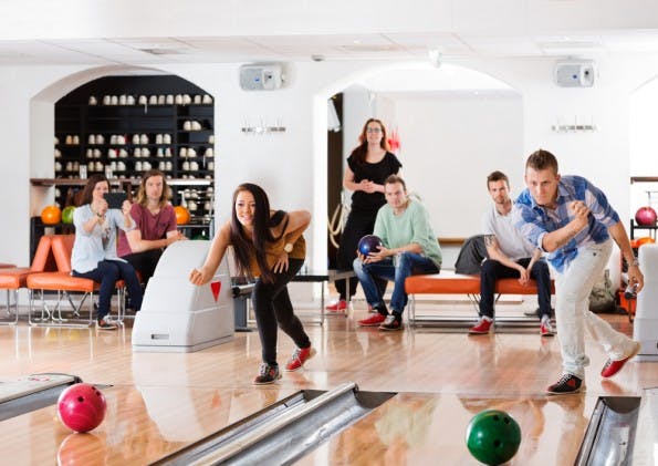 bowling kegeln teamevent teambuilding