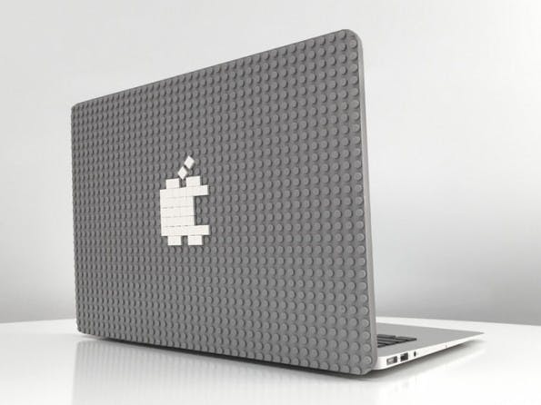 Brik-Case macht euer MacBook endlich auch Lego-kompatibel. (Foto: Brik-Case)