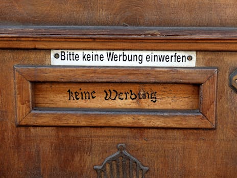 Warenkorb-Erinnerungen: So sind Abbruch-Mails rechtlich zulässig