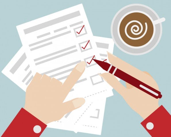 Die To-Do-Liste sollte jeden Morgen vor Arbeitsbeginn einem Check unterzogen werden. (Bild: © manop / Shutterstock)