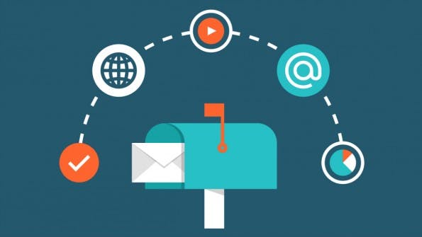 Mache Dich nicht zum Sklaven deiner Inbox. (Bild: © Bloomua / Shutterstock)