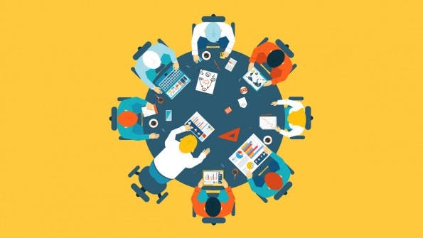 Wer einen Beirat im Startup installiert, kann von wertvollen Multiplikator-Effekten profitieren. (Grafik: © microvector / Shutterstock)