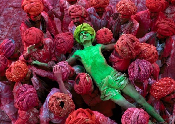 Perfekte Fotos: 8. Muster und Wiederholungen. (Screenshot: Cooperative of Photography. Original: Steven McCurry)