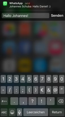 Ein Wisch nach unten und losgetippt: Die Schnellantwort-Funktion von iOS funktioniert jetzt auch mit WhatsApp, (Screenshot: t3n)