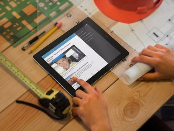 Die Eyo-Mitarbeiter-App soll auch die „Non-Desk-Workers“ erreichen. (Foto: Eyo)