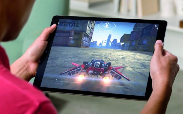 Auch Gamer kommen dank des Displays auf ihre Kosten. (Foto: Apple)