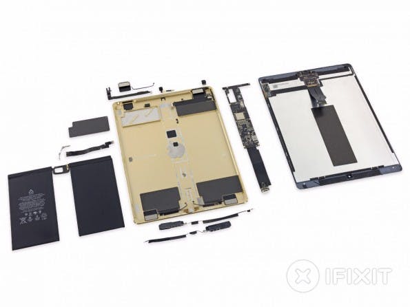 Die Einzelteile des neuen iPad Pro. (Foto: iFixit)