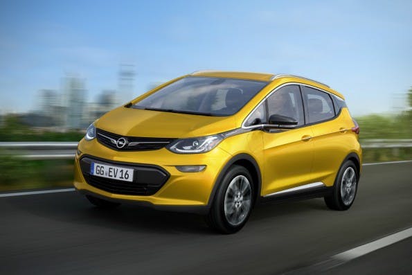 Opel Ampera-e: Neue Elektroautos sollen 300 Kilometer weit kommen. (Bild: GM)