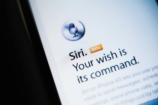 Hey, Siri: Datenbank zeigt euch über 100 deutsche Sprachbefehle